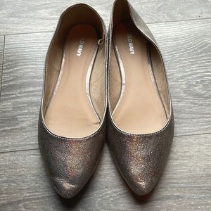 Old Navy silver sparkle flats!